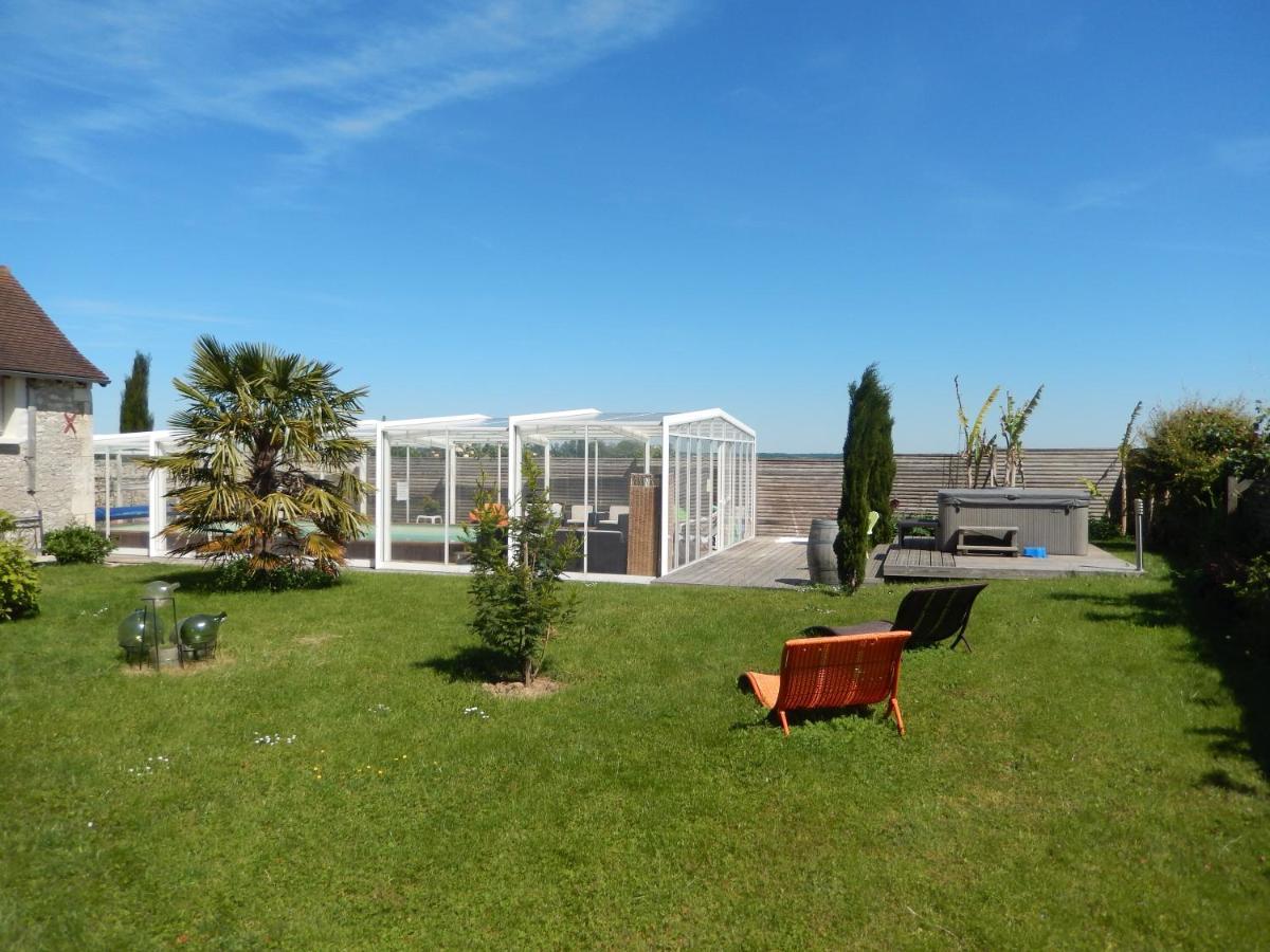 Les Quatre Saisons Bed & Breakfast Antogny-le-Tillac Exterior photo