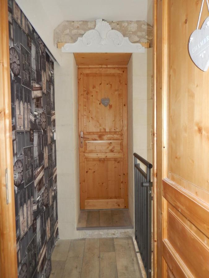 Les Quatre Saisons Bed & Breakfast Antogny-le-Tillac Exterior photo