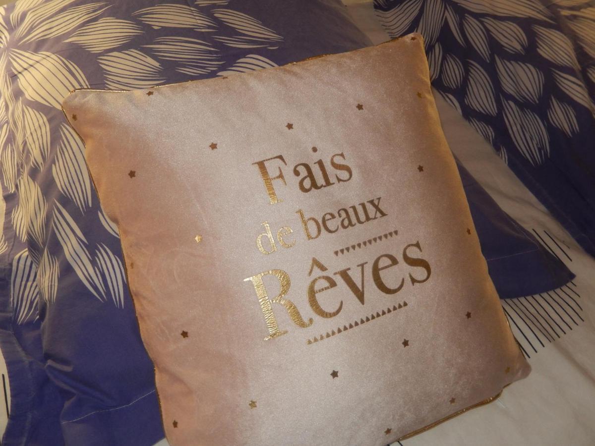 Les Quatre Saisons Bed & Breakfast Antogny-le-Tillac Exterior photo